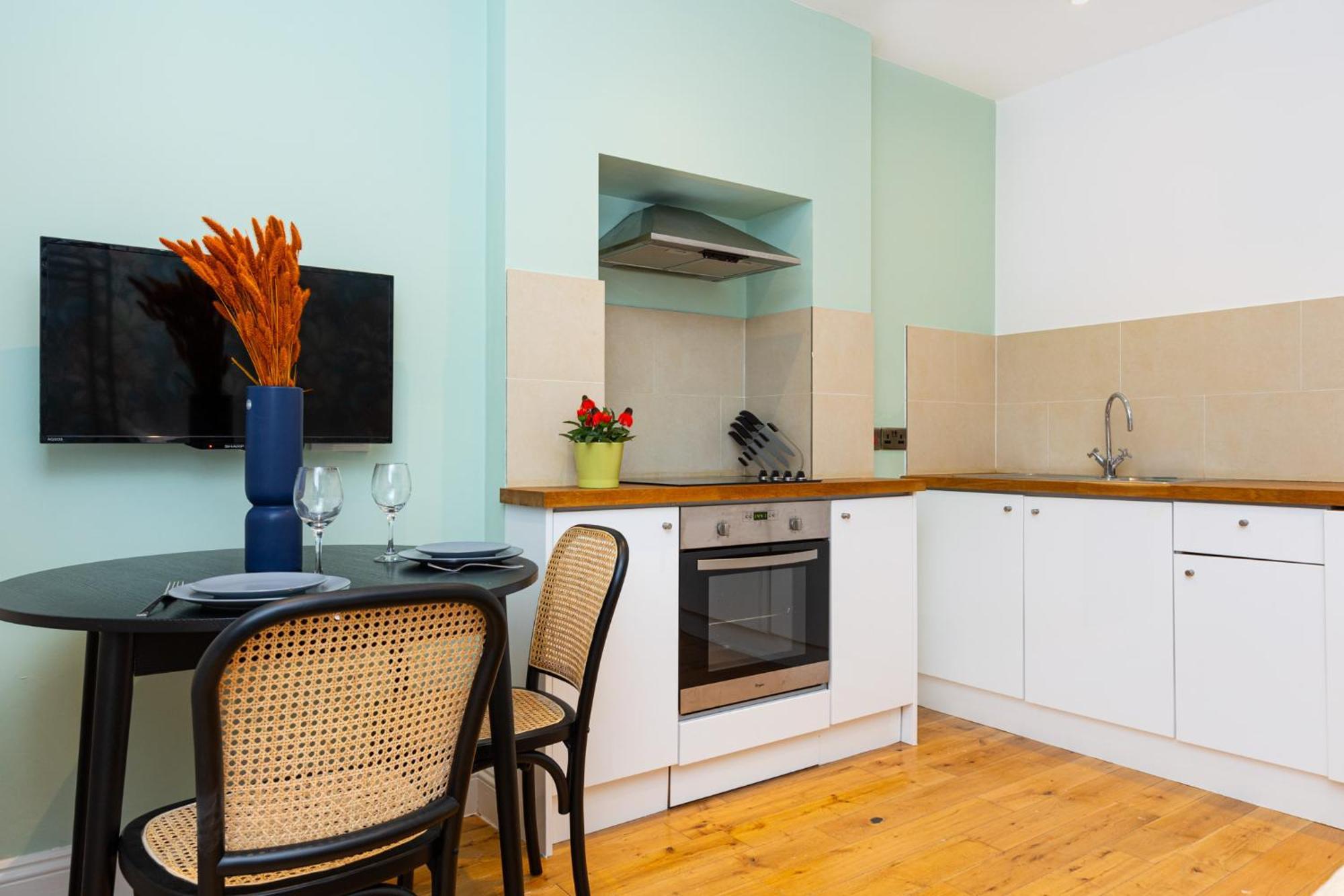 Cozy & Modern Studio, 10 Min To Hyde Park * Londres